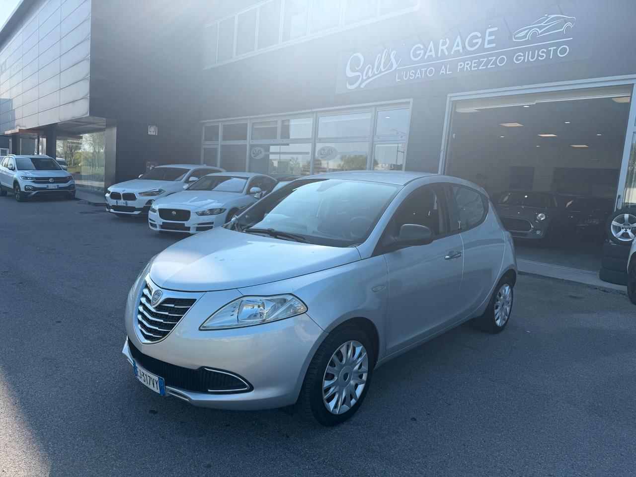 Lancia Ypsilon 1.3 MJT Neopatentati