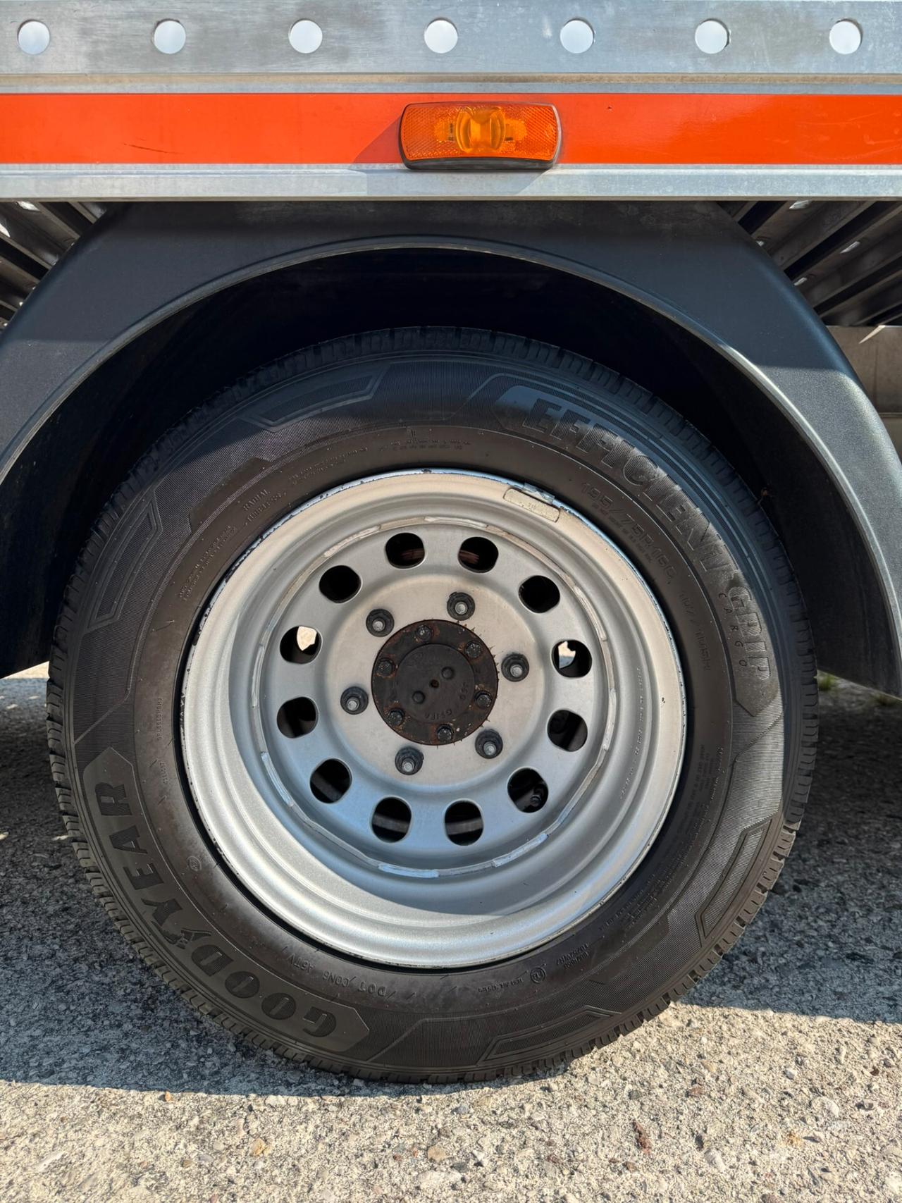 Ford Transit CARO ATTREZZI trasporto veicoli patente B