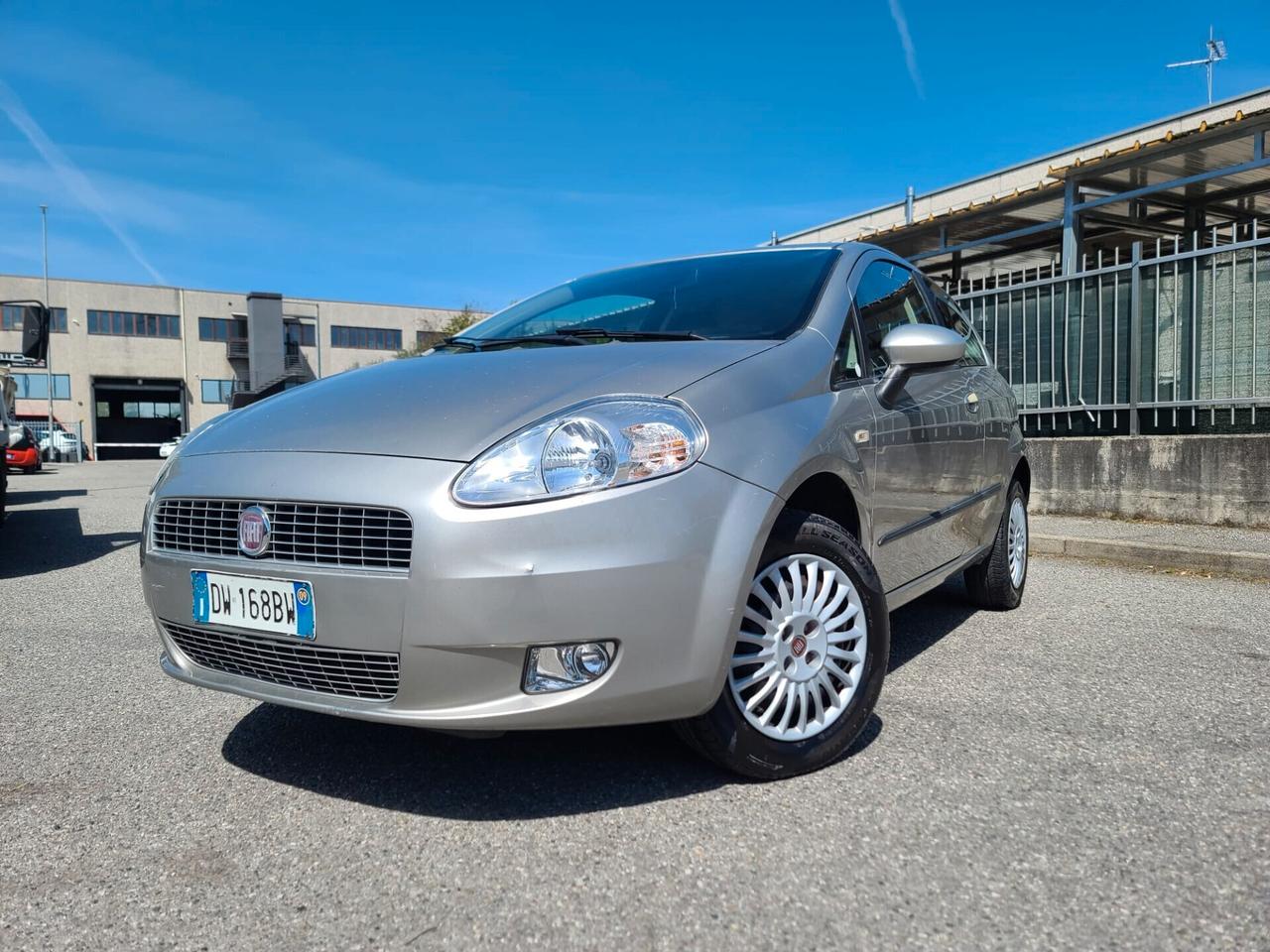 Fiat Grande Punto METANO X NEOPATENTATI