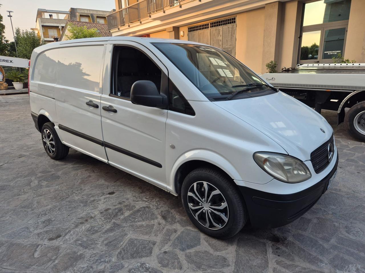 Mercedes Benz