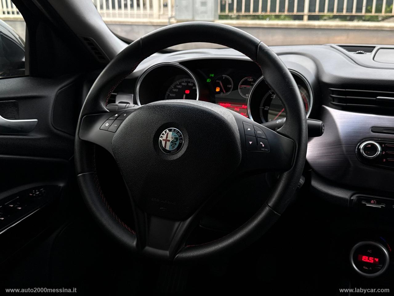 ALFA ROMEO Giulietta 1.6 JTDm-2 105 CV Distinctive
