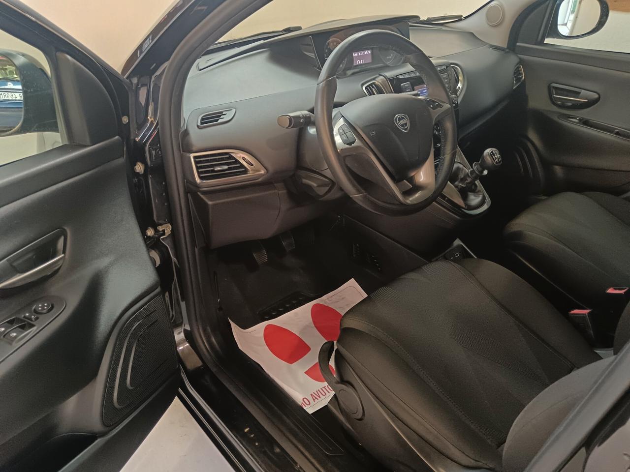 Lancia Ypsilon 1.0 FireFly 5 porte S&S Hybrid Ecochic Gold PREZZO REALE