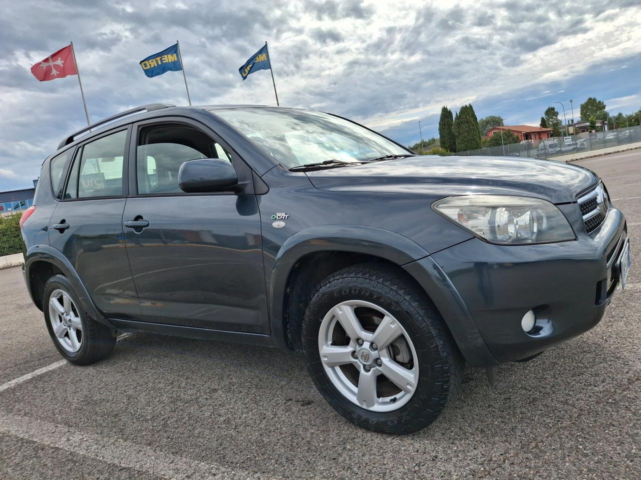 Toyota RAV 4 2.2 D-4D-DIESEL*PERFETTA*