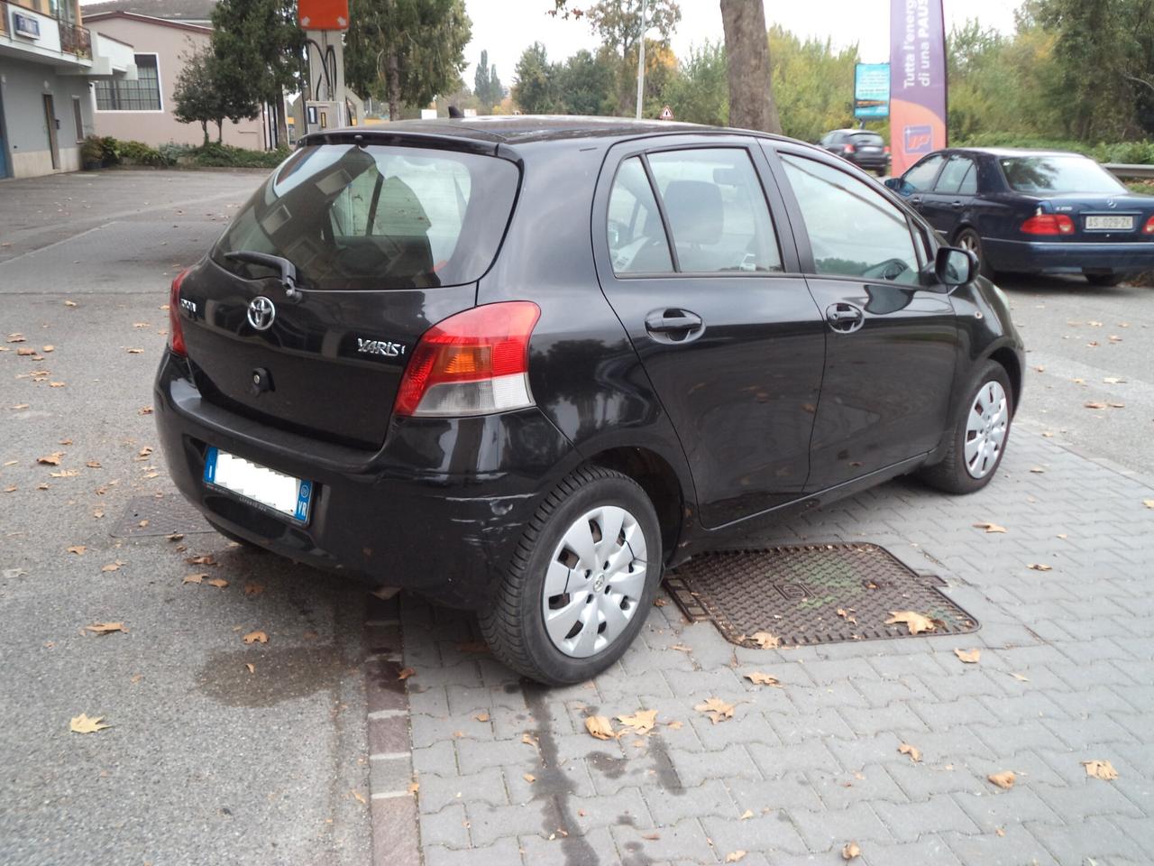 Toyota Yaris 1.4 D-4D DPF 5 porte M-MT Sol OK NEOPATENTATI