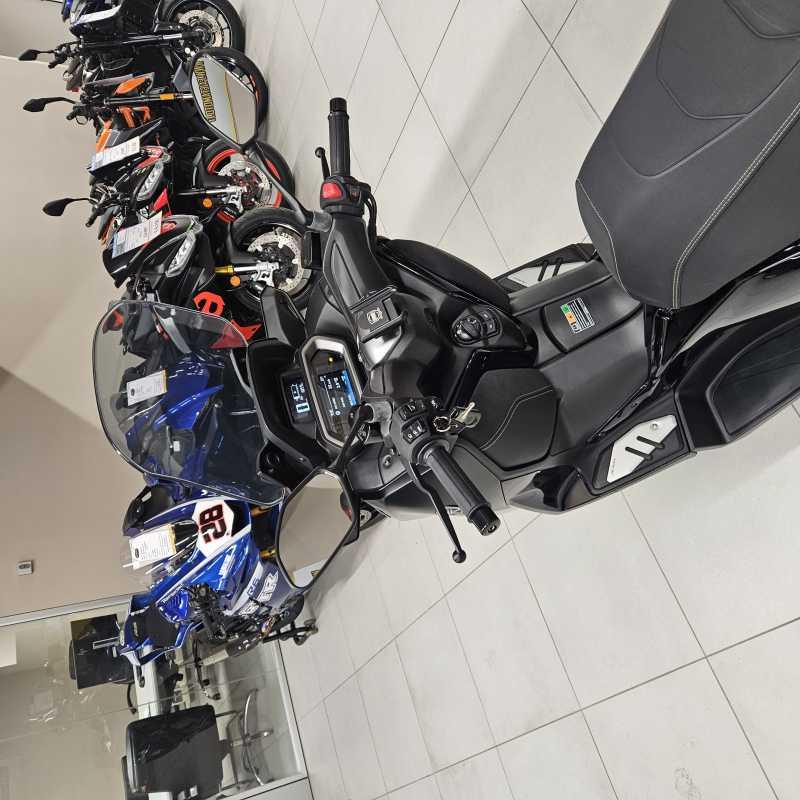 Yamaha X-Max 300 Tech Max - 2023