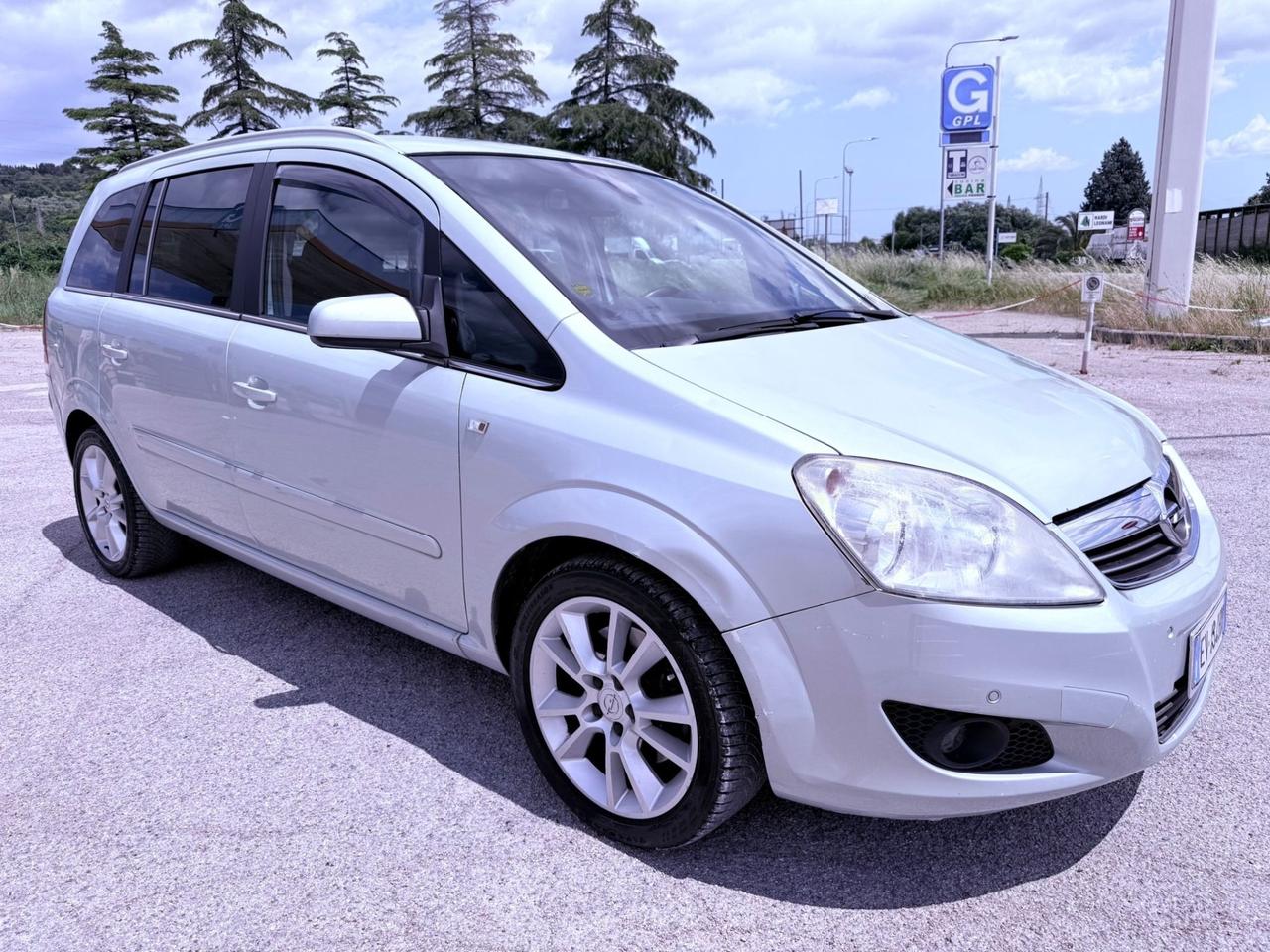 Opel Zafira 1.6 16V metano