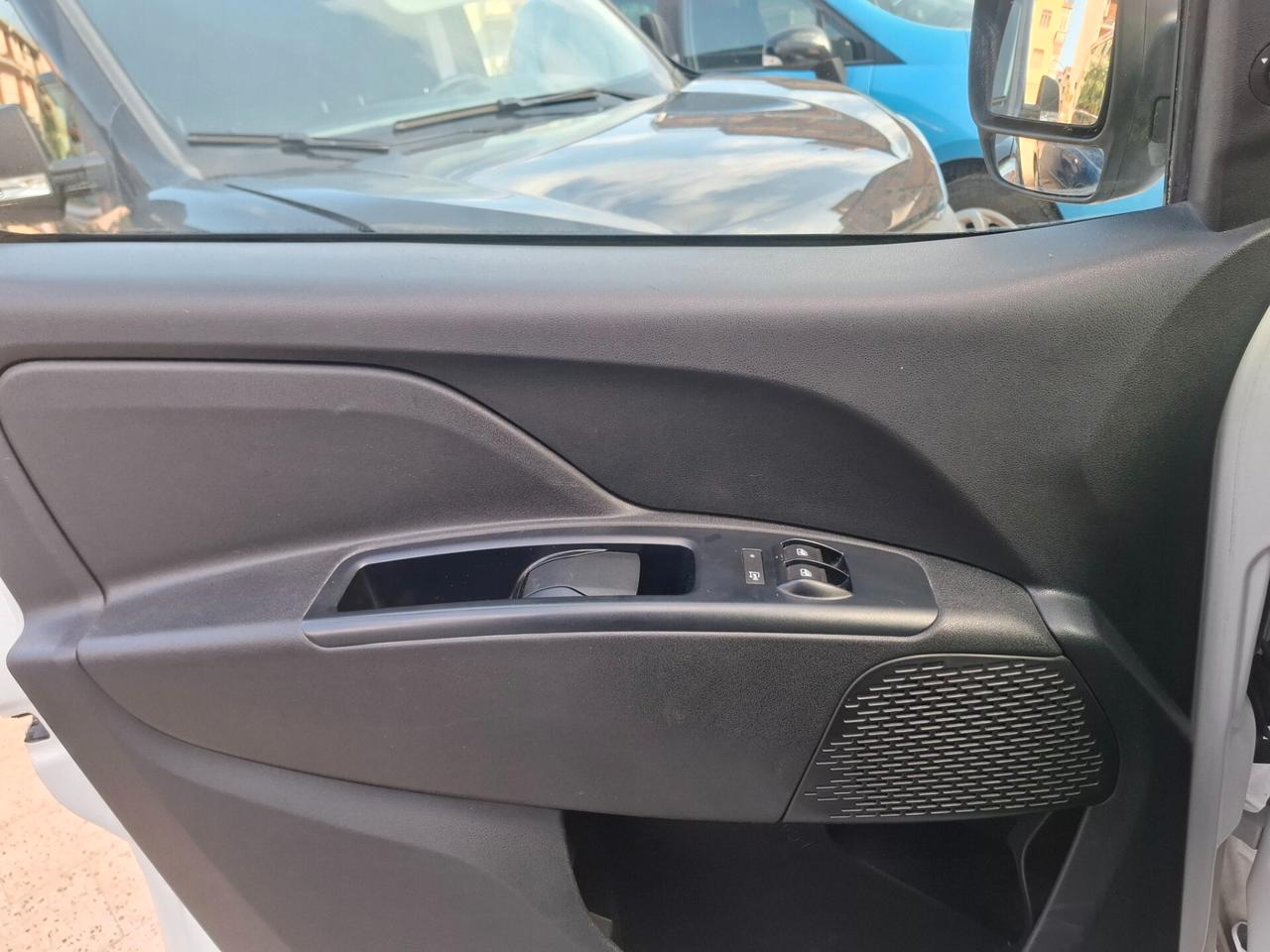 Fiat Doblò Cargo - 1.6 MJ L2H1 - Cruise - Aria condizionata -