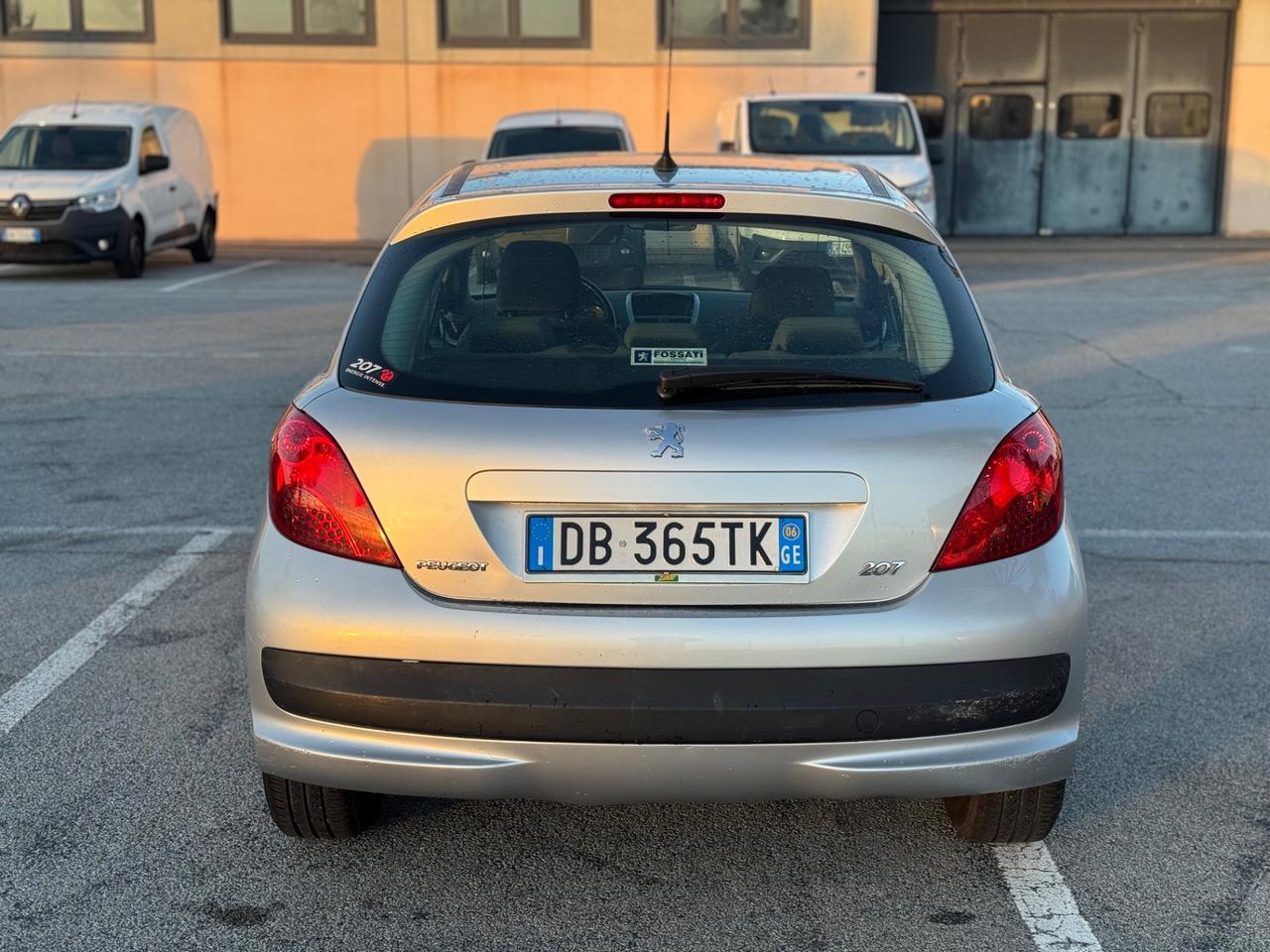 PEUGEOT 207 1.4 HDI NEO PATENTATI 1 PRO 12 MESI DI GARANZIA
