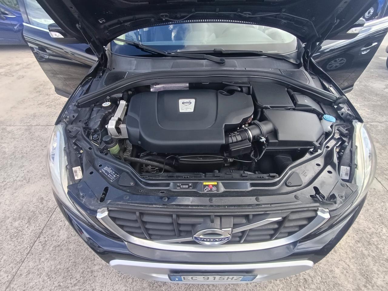 Volvo XC 60 XC60 D5 AWD Geartronic Kinetic
