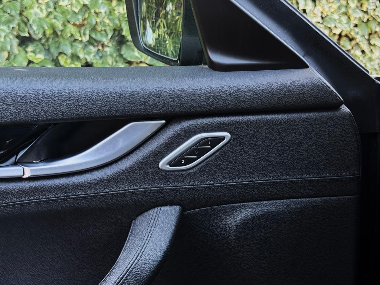 Maserati Levante 3.0 V6 Gransport 250CV TETTO SOSPENSIONI 360