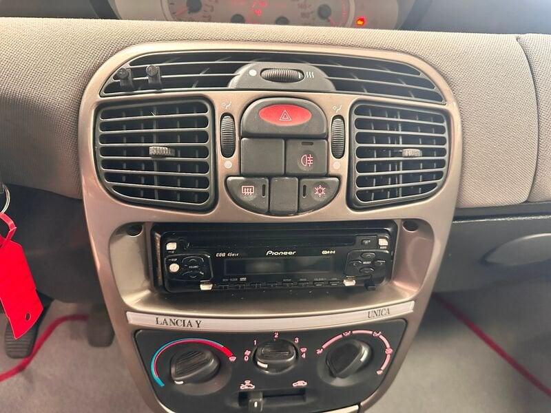 Lancia Y 1.2i 16V cat LS