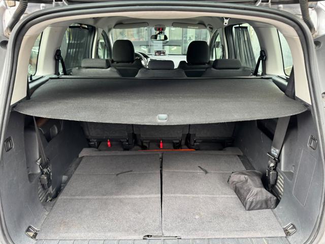 PEUGEOT 5008 BlueHDi 120 S&S Active