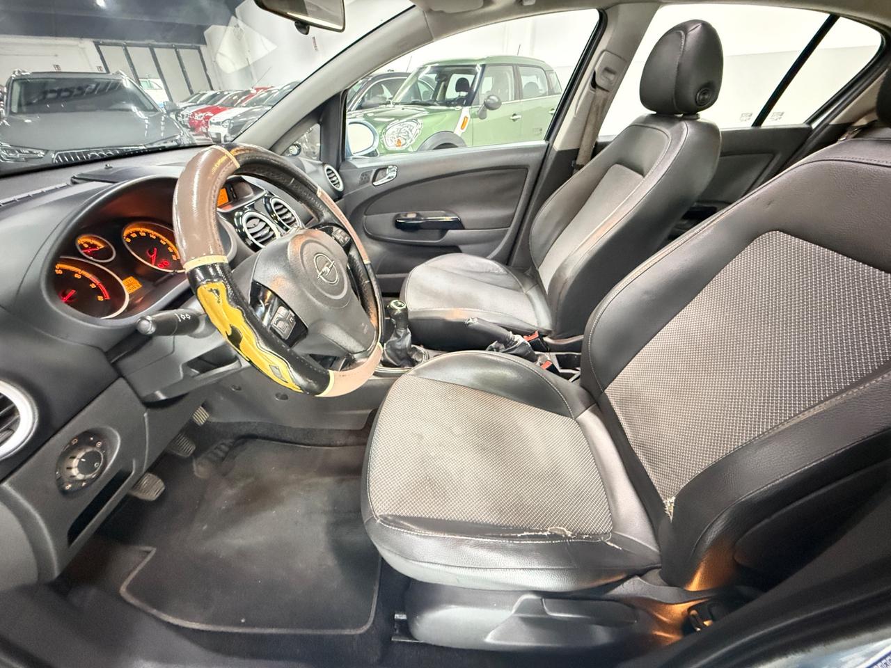 Opel Corsa 1.2 5 porte Easytronic Cosmo