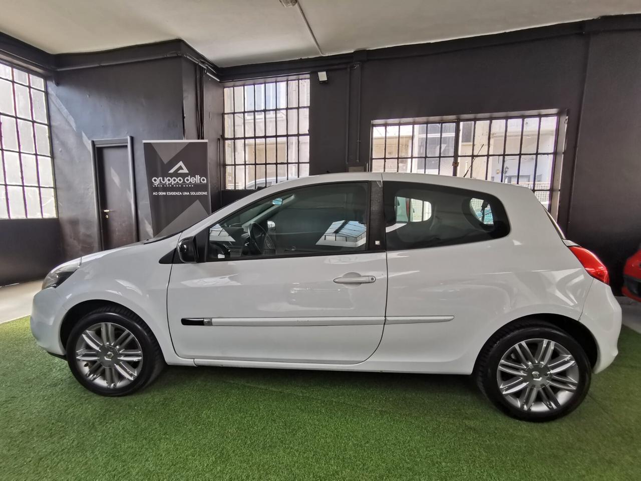 Renault Clio 1.2 16v luxe 20th NEOPATENTATI GARANZIA 12 MESI