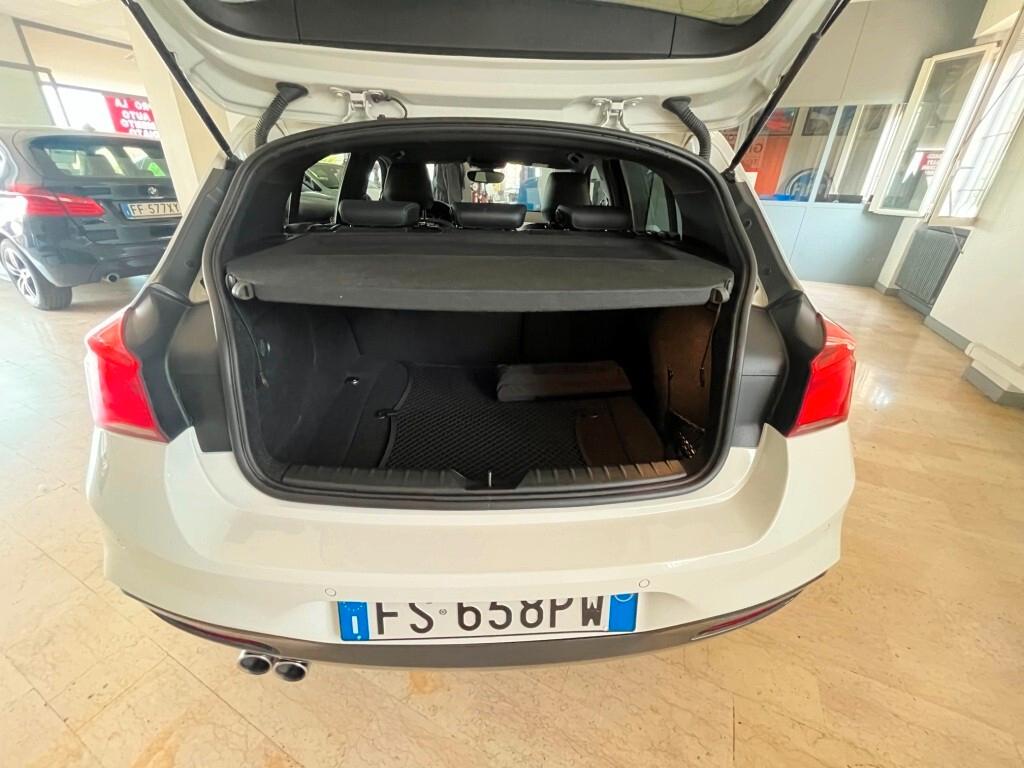 Bmw 120 120d 5p. Msport