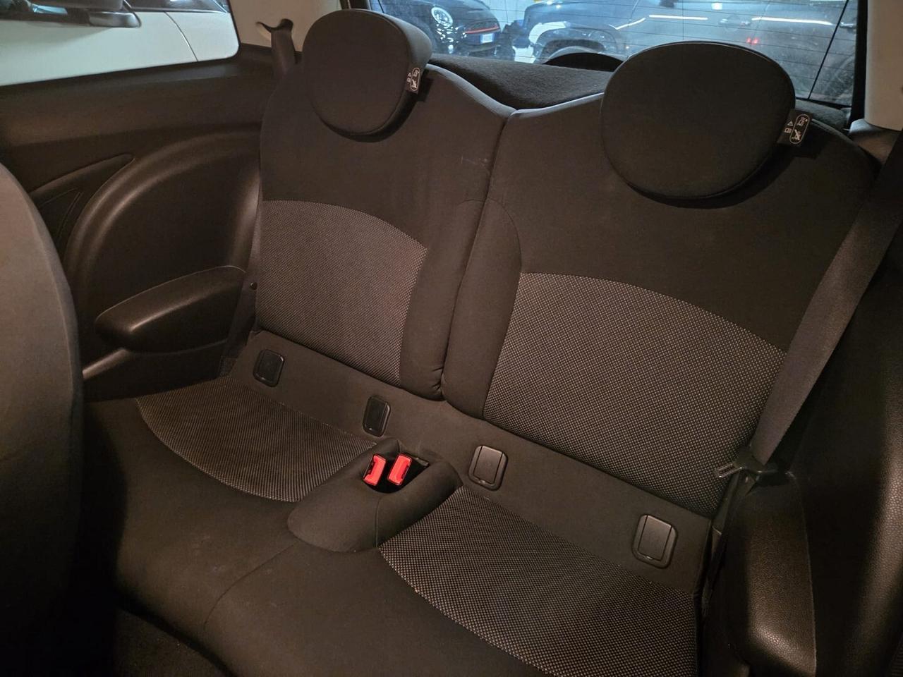 MINI 1.6 16V ONE COUPE' ADATTA A NEO PATENTATI