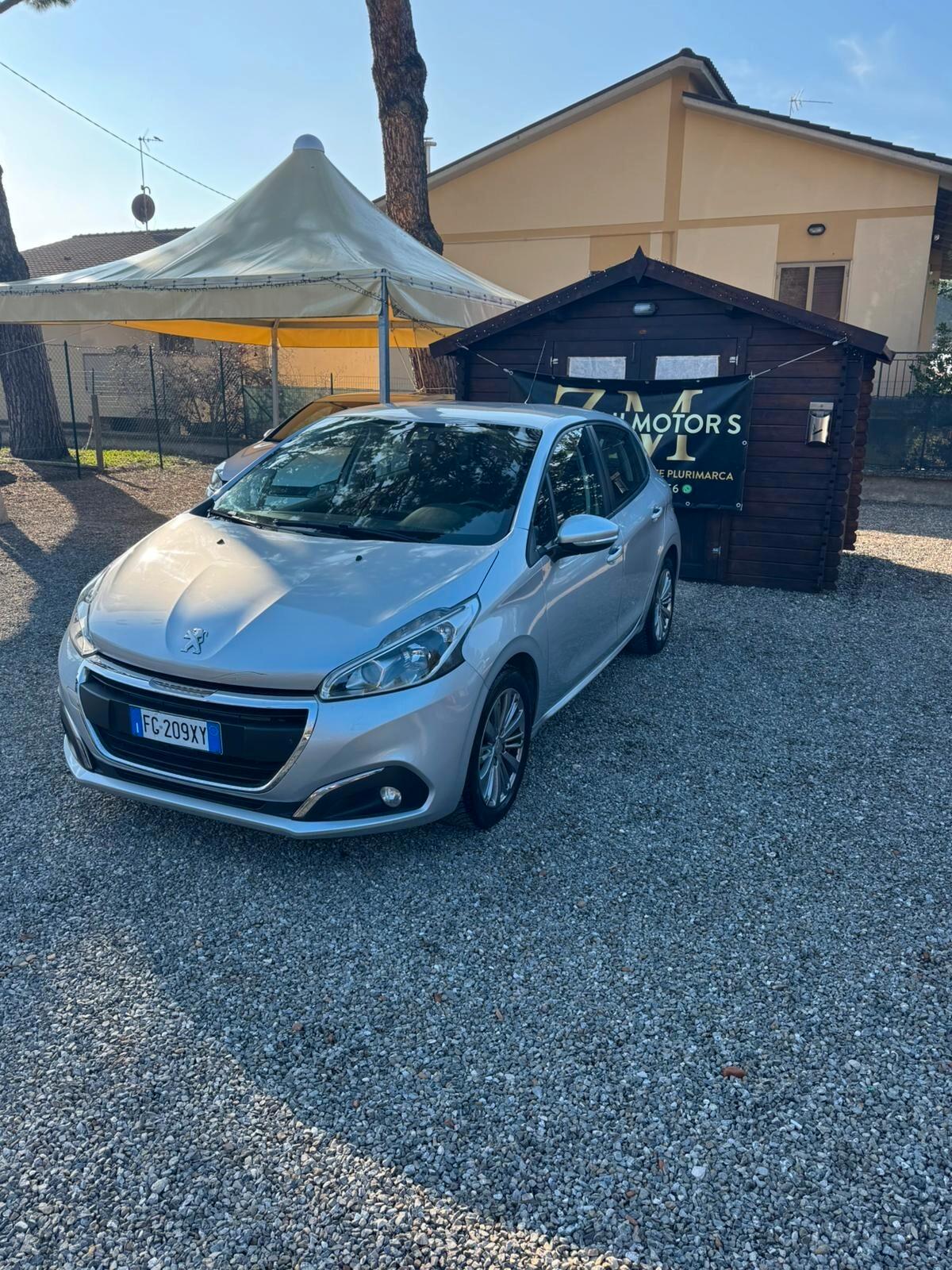Peugeot 208 PureTech 82 5p. GPL Allure