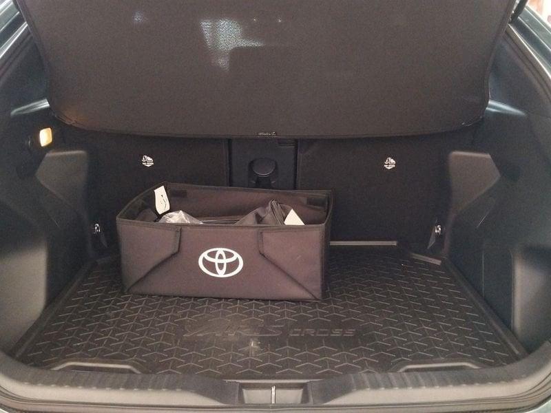 Toyota Yaris Cross 1.5H (130 CV) Lounge E-CVT AWD-i