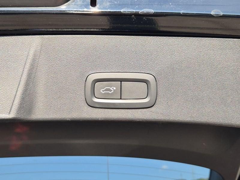 Volvo XC40 2.0 d4 R-design awd geartronic