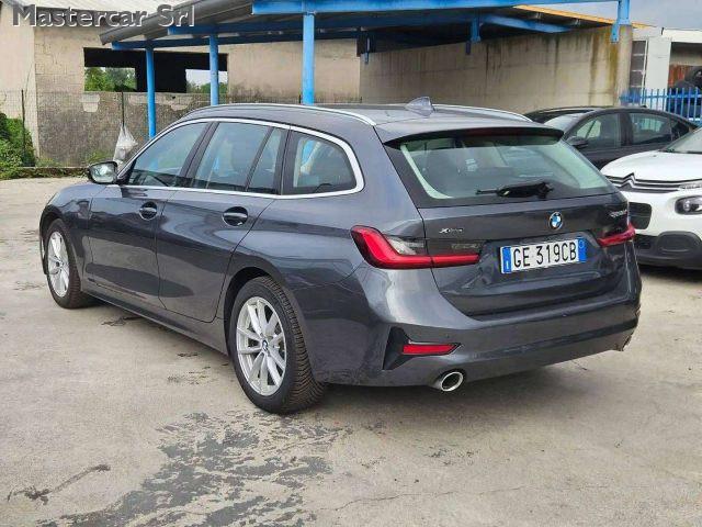 BMW 320 320d Touring xdrive Business Advant. auto - GE319C