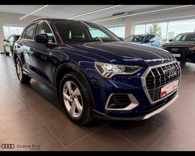 AUDI Q3 35 TDI S tronic Business Advanced