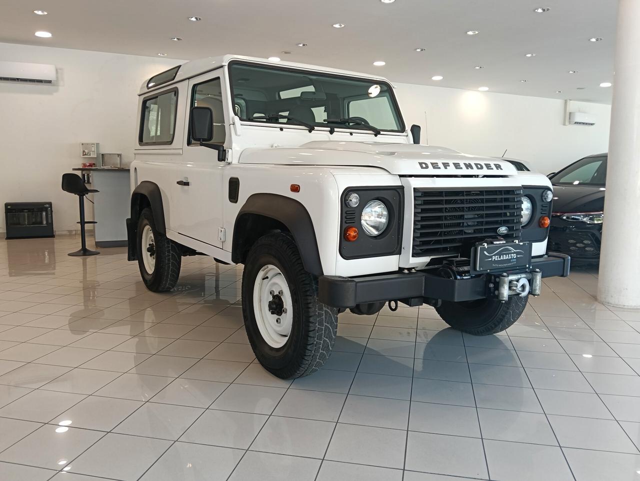 Land Rover Defender 90 2.2 TD4 Station Wagon base N1