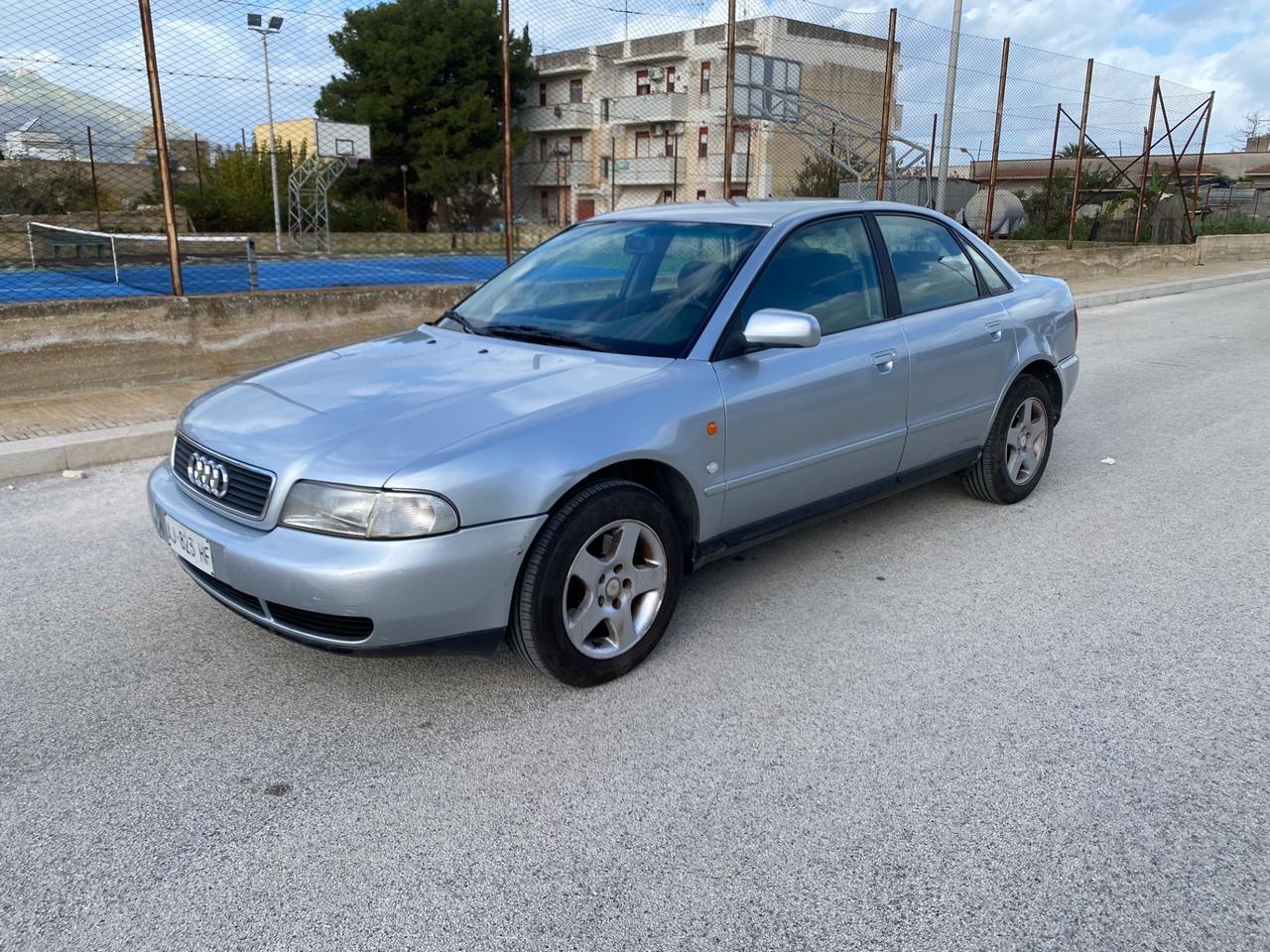 Audi A4 1.9 TDI cat Advance