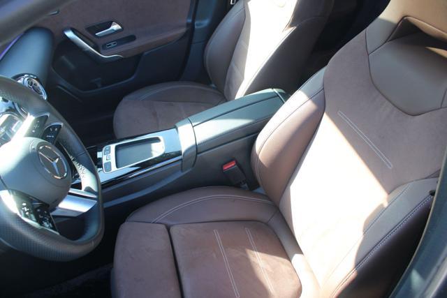 MERCEDES-BENZ A 180 d Automatic AMG Line Premium