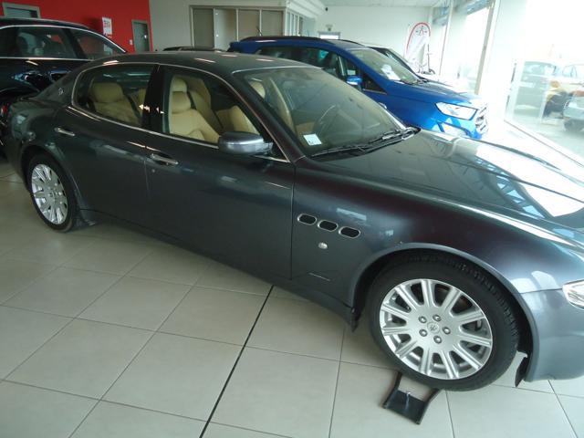 MASERATI Quattroporte 4.2 V8