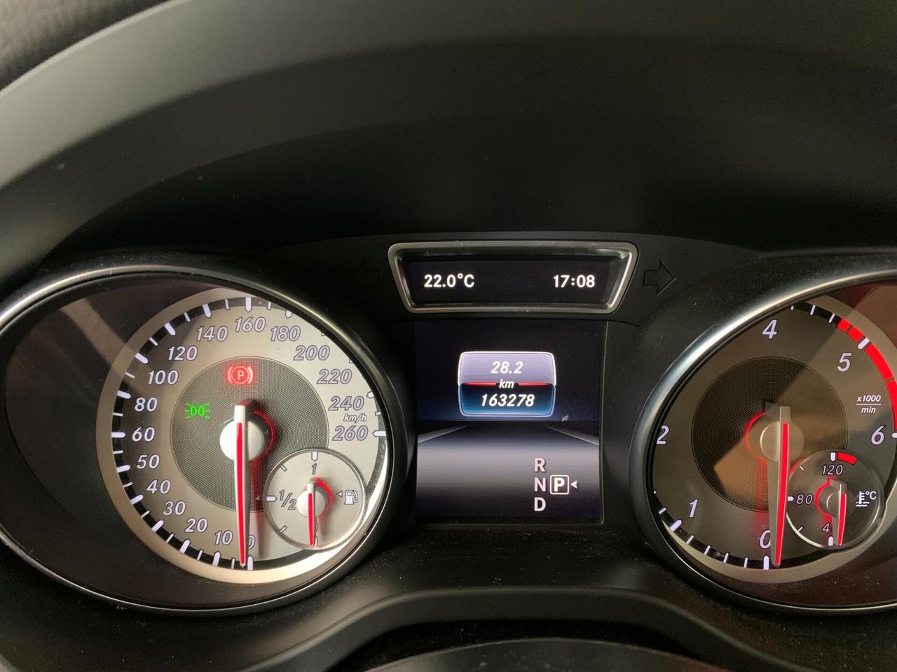 Mercedes-benz GLA 220 d Automatic 4Matic Premium AMG Line