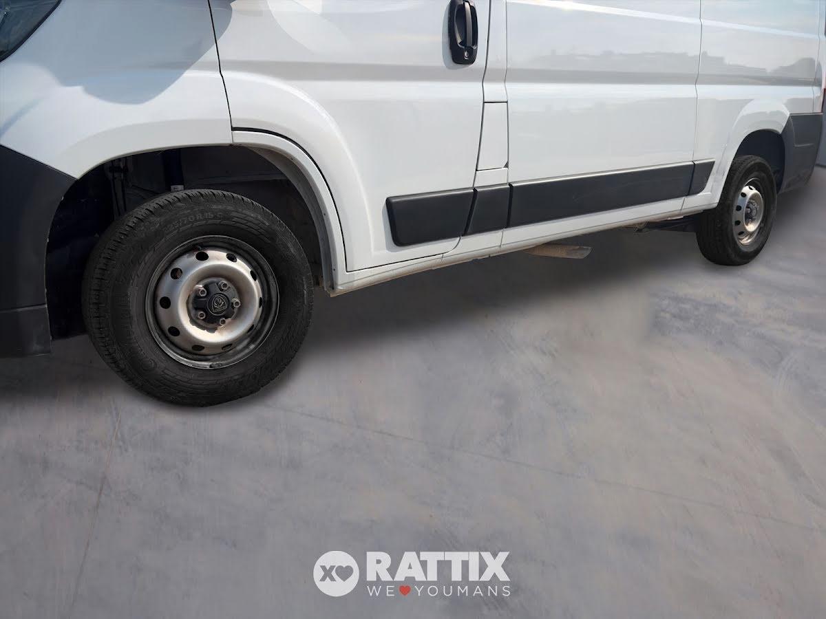 Peugeot Boxer 335 2.2 bluehdi 140CV L2H2 (IVA ESCLUSA)