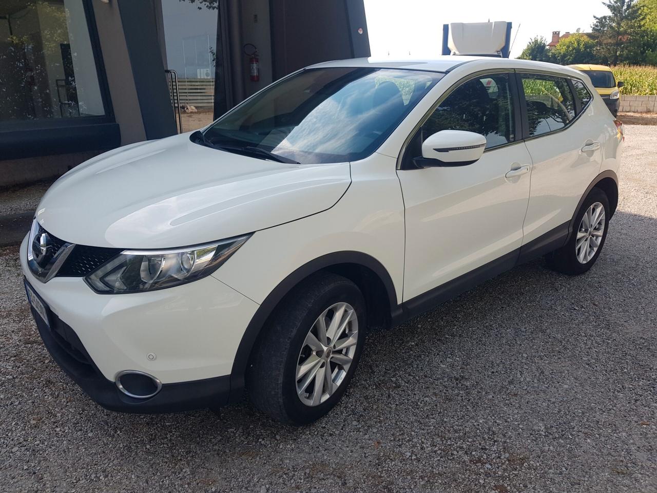 Nissan Qashqai 1.5 dCi Acenta Premium
