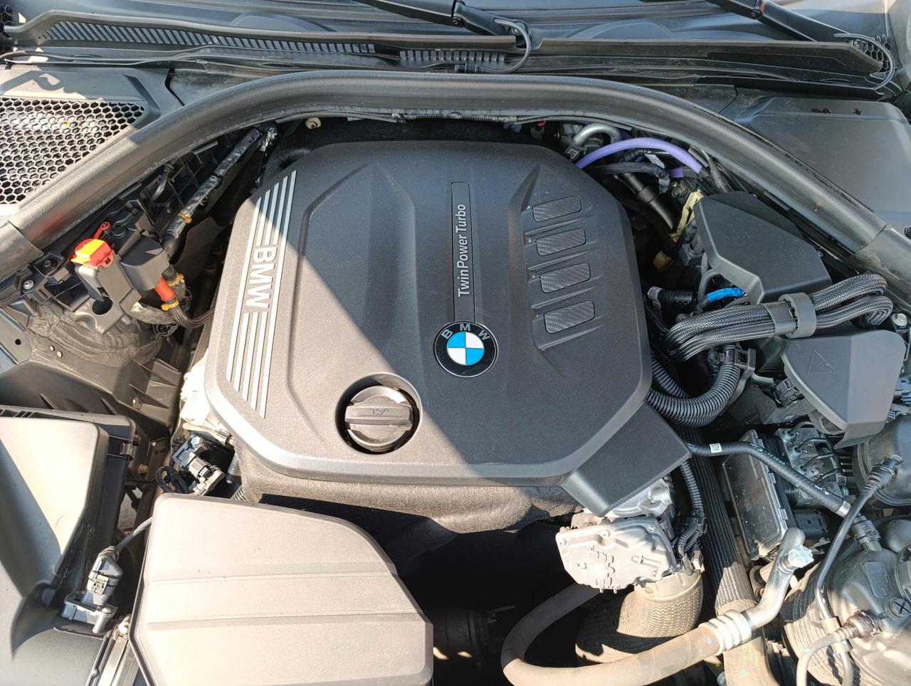 BMW 318 d Touring mhev 48V auto