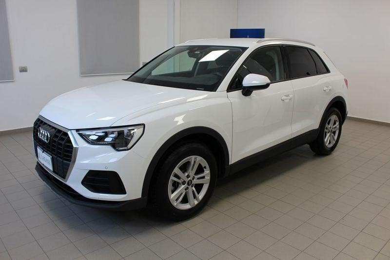 Audi Q3 35 TDI S tronic Business