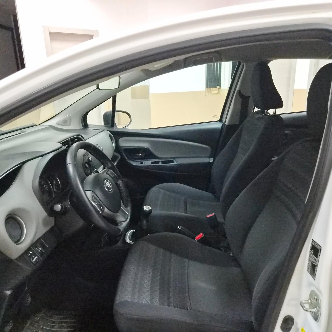 Toyota Yaris 1.0 5 porte Lounge