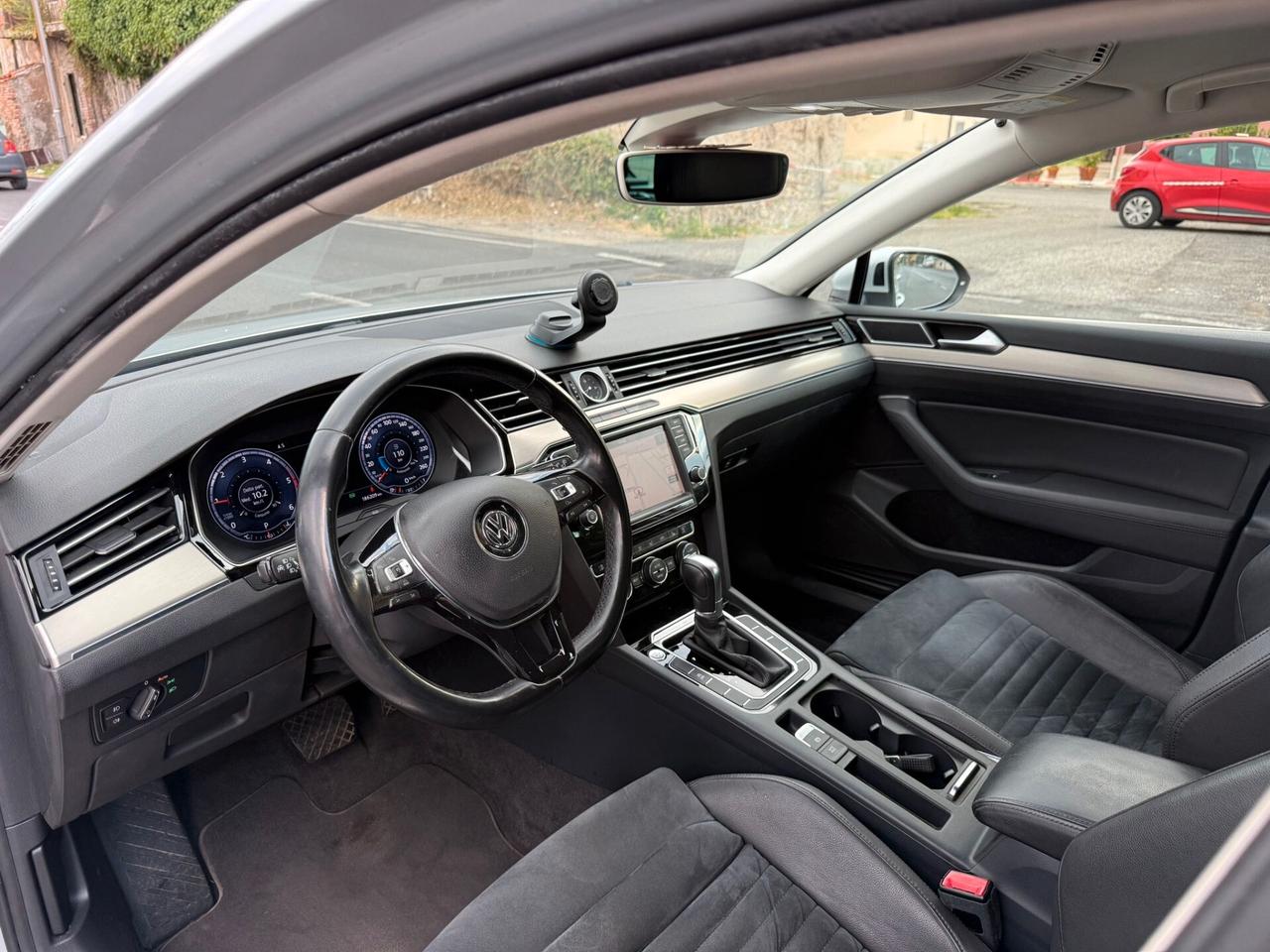 Volkswagen Passat Variant 2.0 TDI 150cv DSG Full Opt - Superprezzo