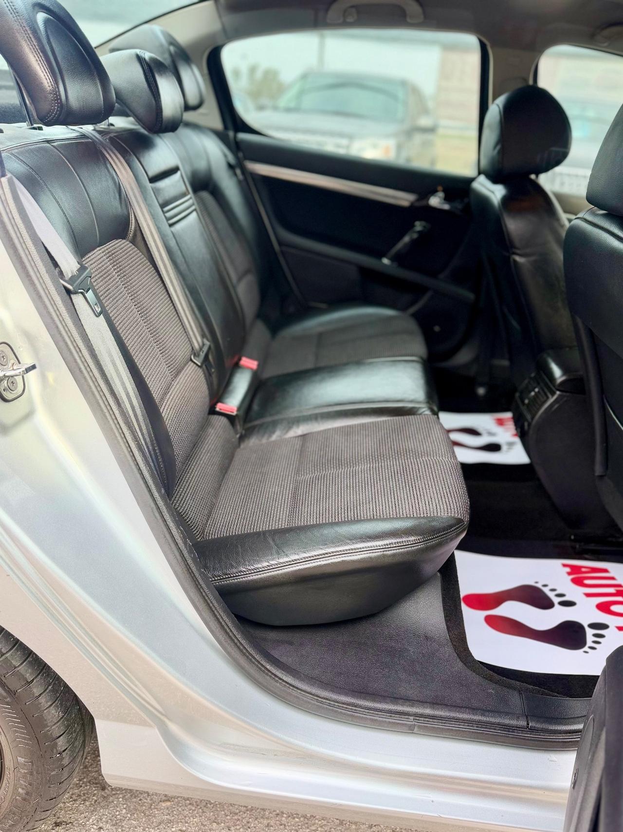 Peugeot 407 2011 2.0 HDi Business GARANZIA 12 mesi !!!