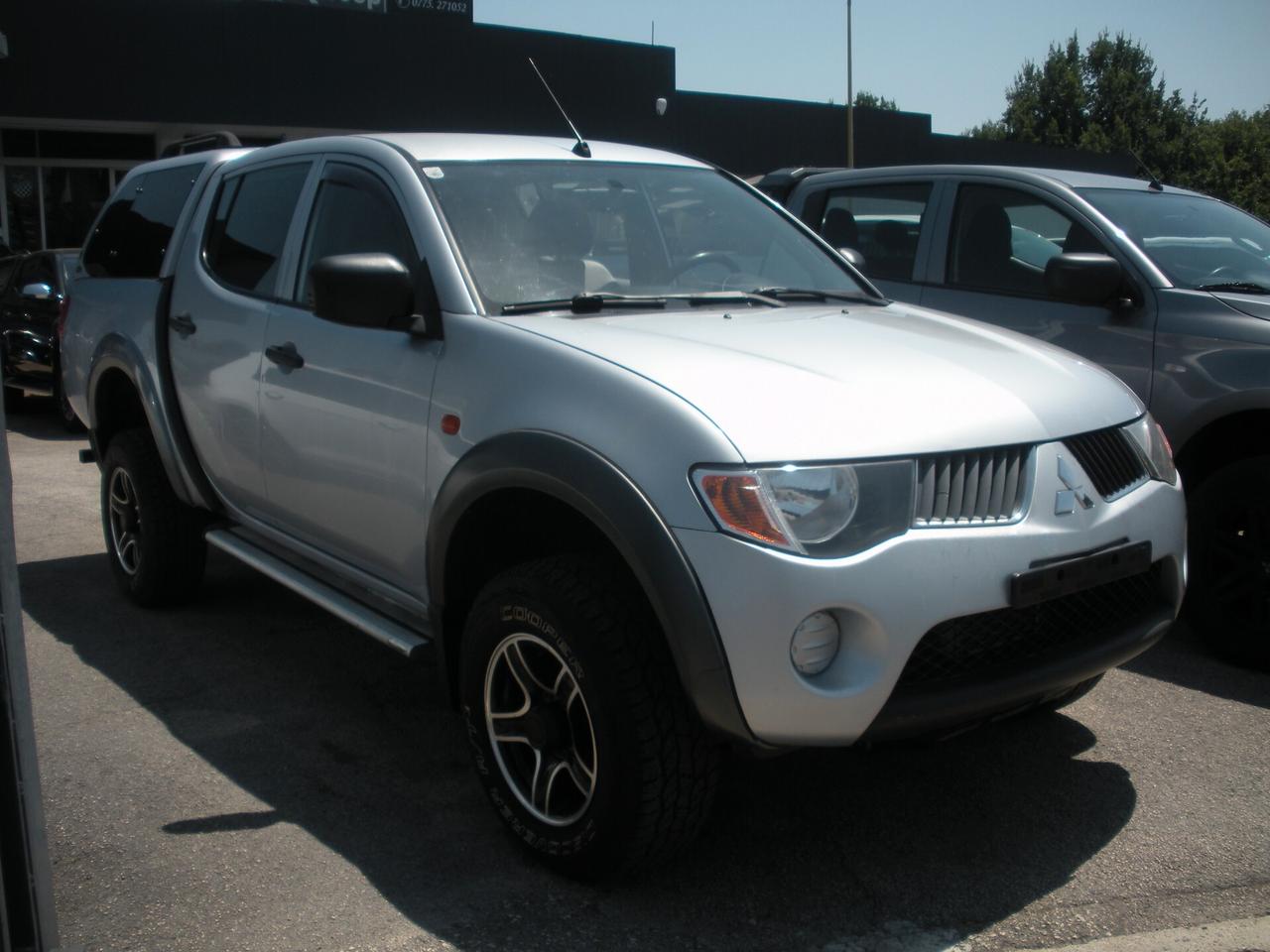 Mitsubishi L200 2.5 DI-D/136CV Double Cab Intense ''SAFARI''