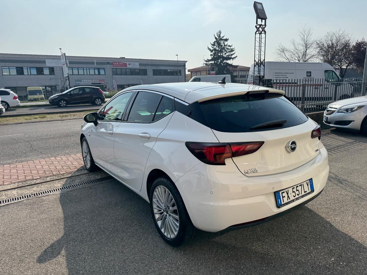 Opel Astra 1.6 CDTi 110CV Start&Stop 5 porte Innovation