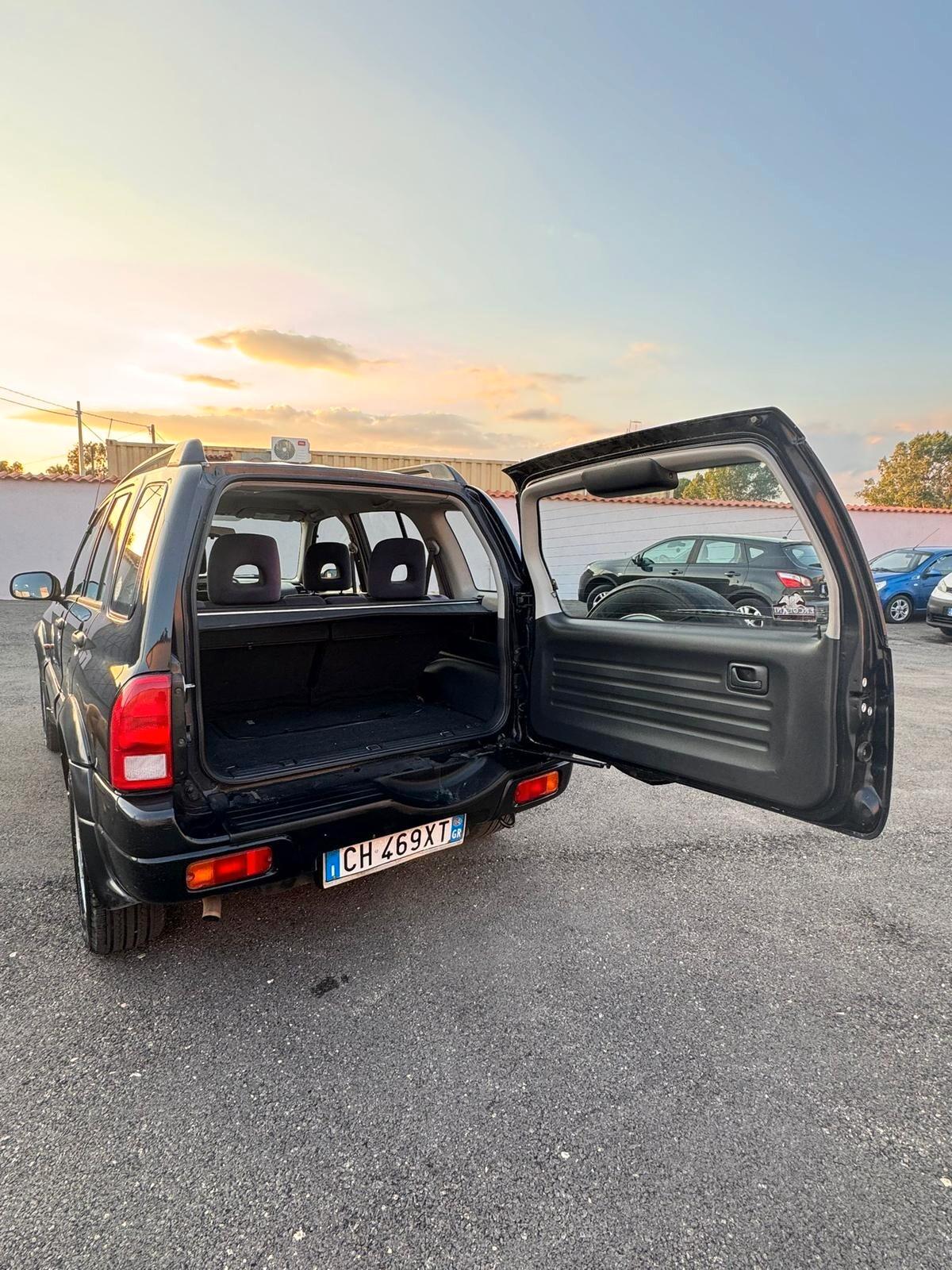 Suzuki Grand Vitara 2.0