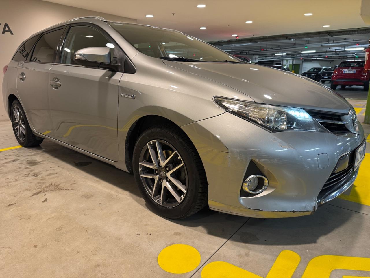 Toyota Auris Touring 1.8 Hybrid