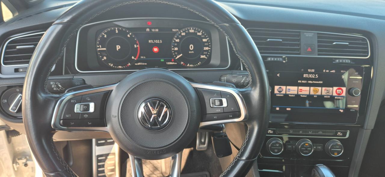 Volkswagen Golf 1.6 TDI 115 CV DSG Sport R-LINE - NEOPATENTATI