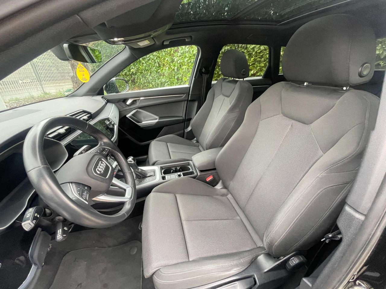 Audi Q3 35 2.0 tdi Business Advanced s-tronic