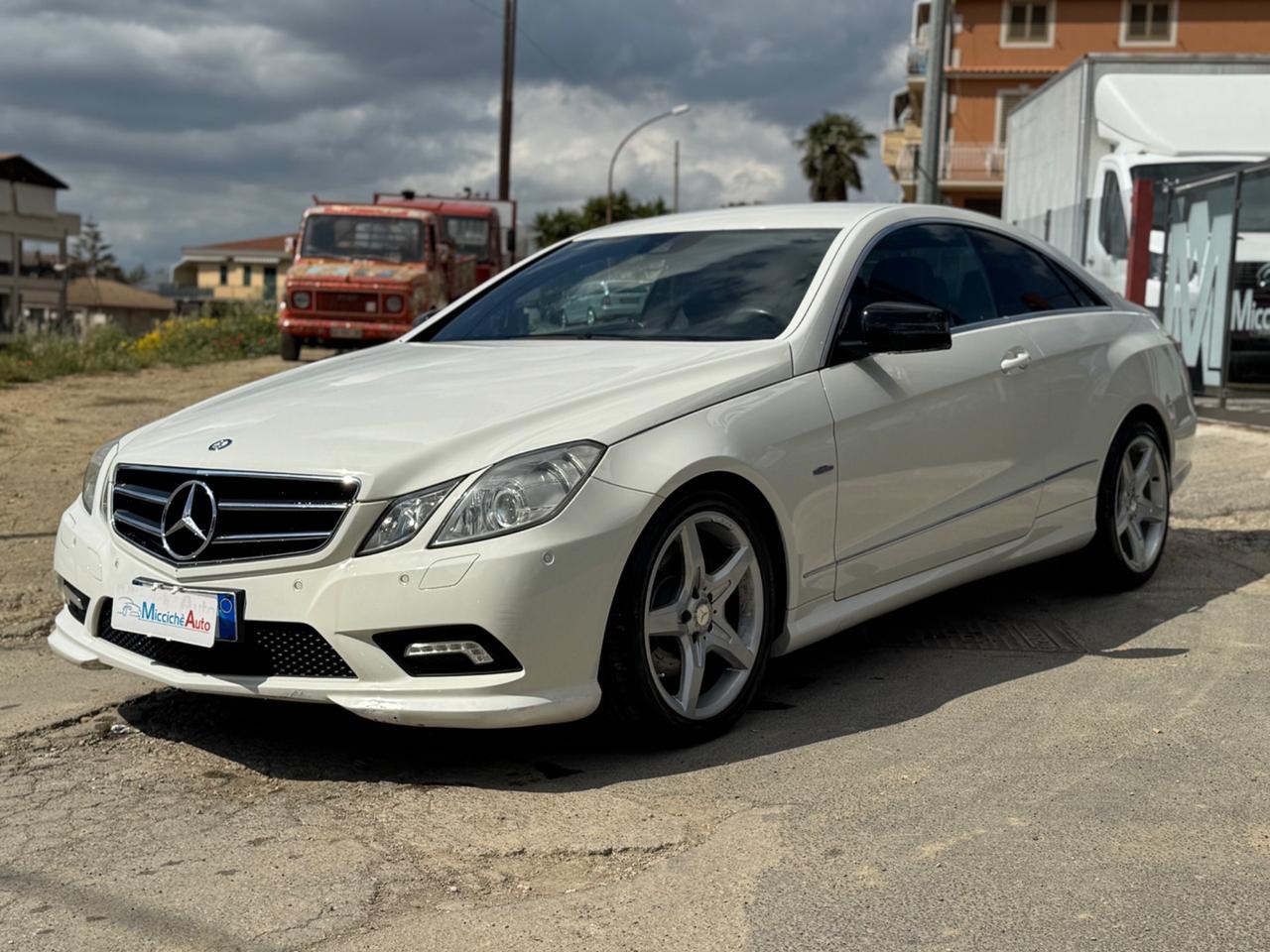 MERCEDES CLASSE E 250D 204 CV AMG FULL MANUALE