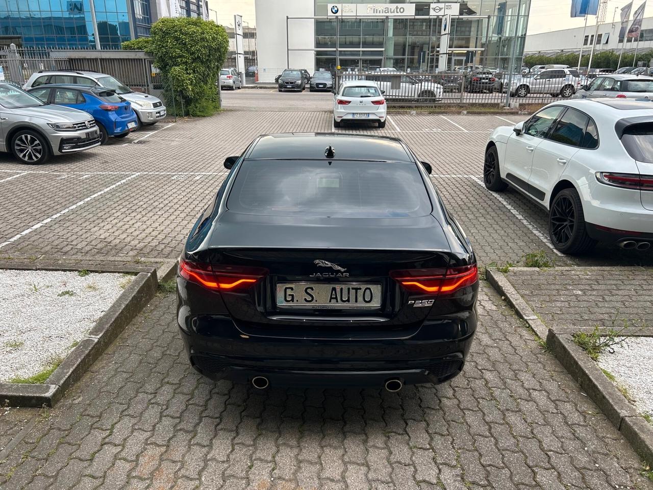 Jaguar XE 2.0 i4 R-Dynamic S rwd 250cv auto