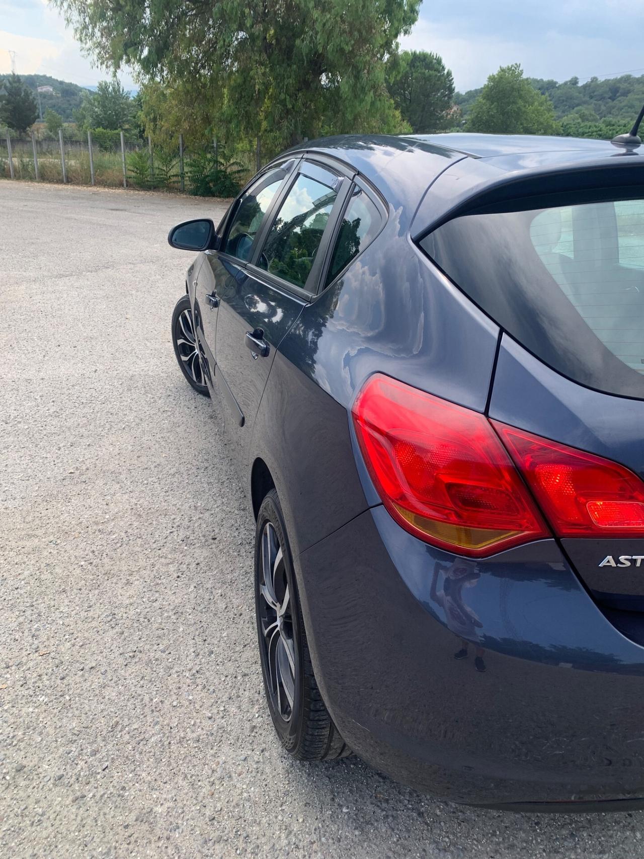 Opel Astra 1.7 CDTI 110CV 5P Cosmo 150000KM