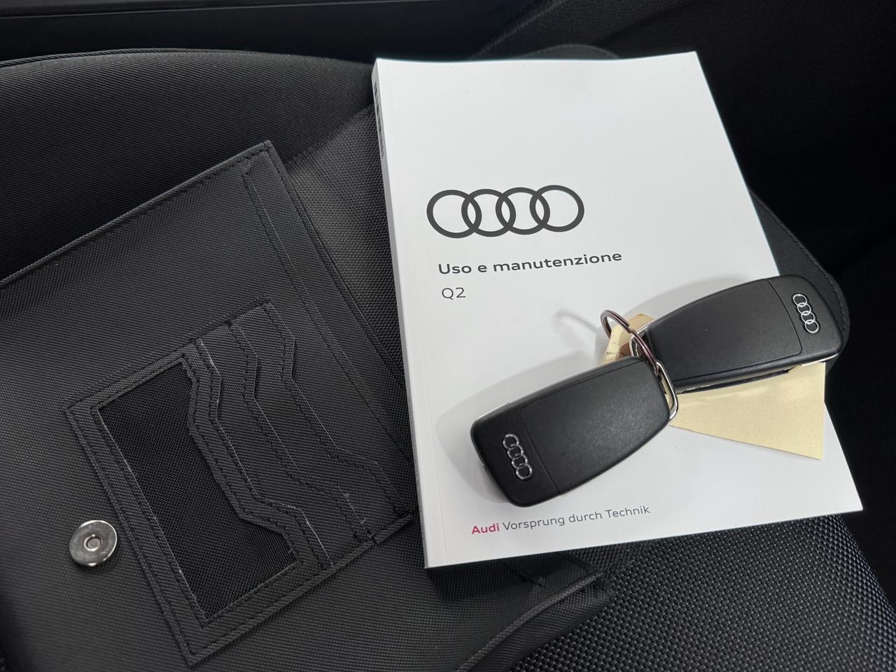 Audi Q2 30 TDI Identity Black - 2023