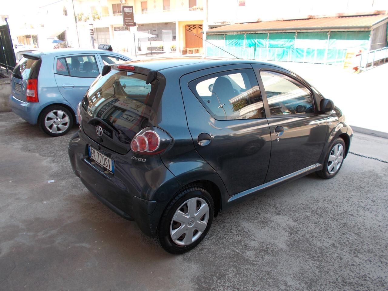 Toyota Aygo 1.0 12V VVT-i 5 porte Lounge