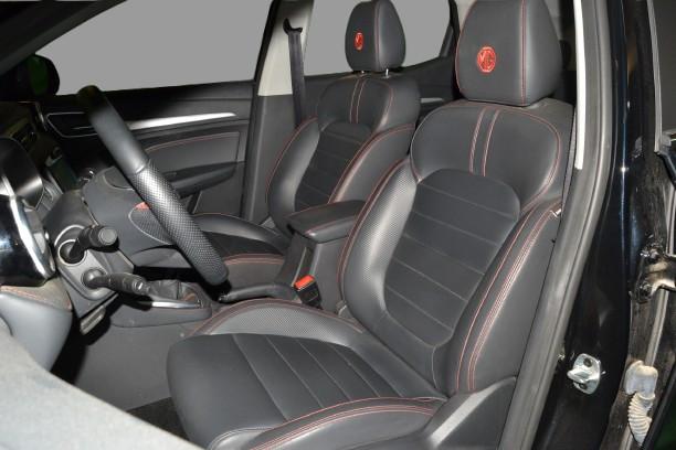 MG ZS - 1.5L 5MT LUXURY