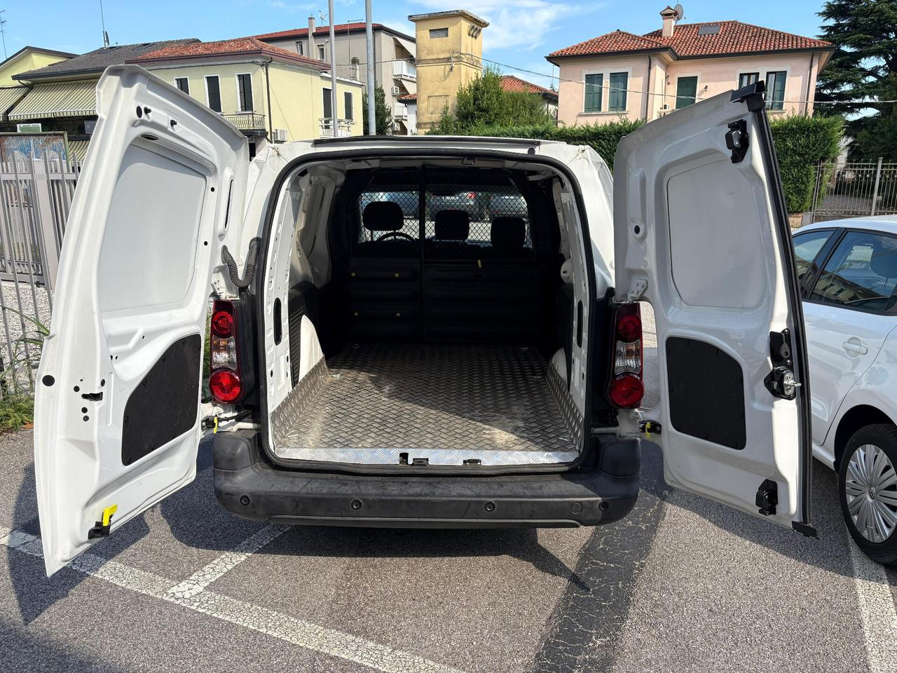 PEUGEOT Partner - 2018